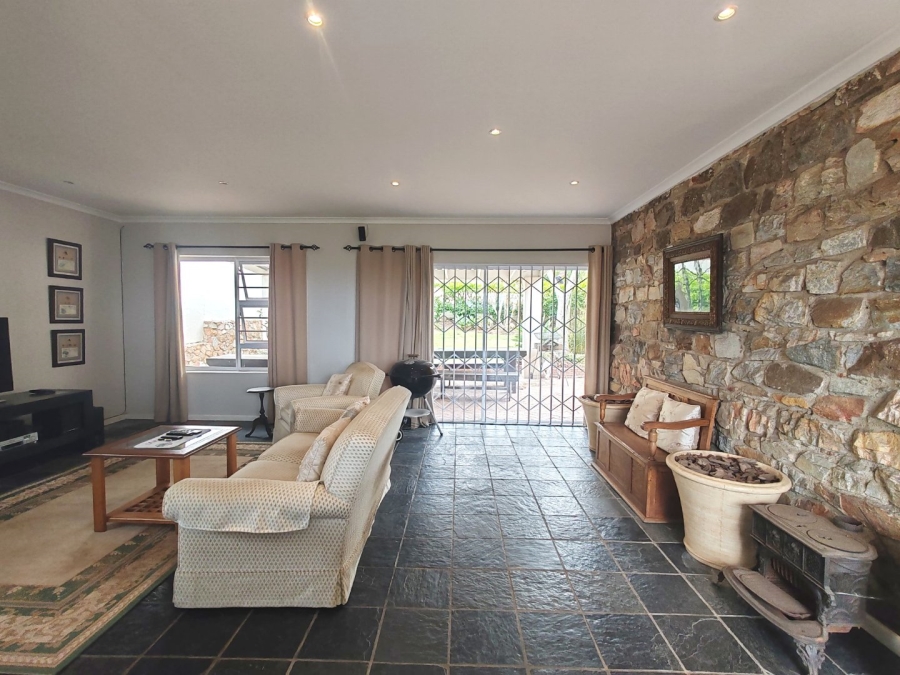 5 Bedroom Property for Sale in Mill Park Eastern Cape